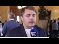 #France  "Депутат парламента спрятав золотые часы  размышляет о бедности и нищете"