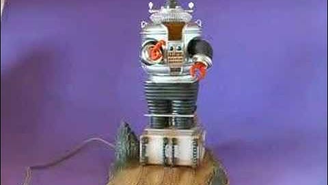 Robot Lost in Space B9