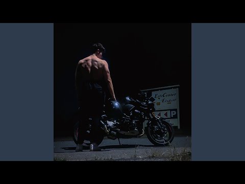 在 YouTube 上观看 Void 在 YouTube 上观看 Void