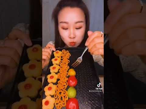 تحدي الاكل السريع في 20 ثانية