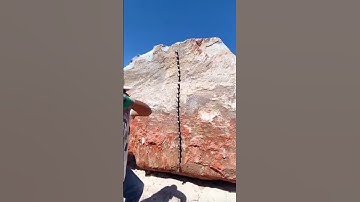 Rock Splitting 🪓. #satisfyingvideos #shorts #oddlysatisfying #viral #viralshorts #rocksplitting