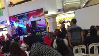 Manis masa bercinta - Haiza persembahan di Singapura (Juara Viral Voice 2016 grand finals)