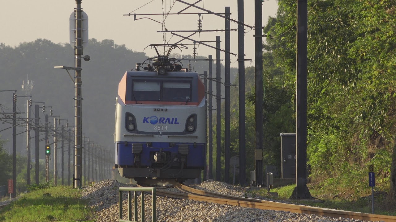 [철도영상] KORAIL 경부선 컨테이너 화물열차 / #3015 (2018.10.03) - YouTube