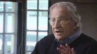 Noam Chomsky warns against intervention in Libya