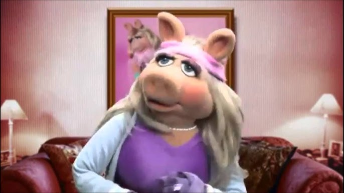 Miss Piggy, your life hero, DGAF about the cancellation of The Muppets -  HelloGigglesHelloGiggles