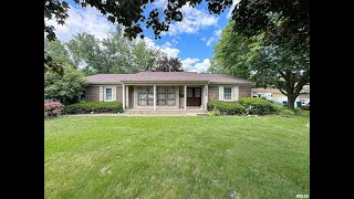 5303 34th Ave,  Moline, IL 61265 - MLS QC4263781