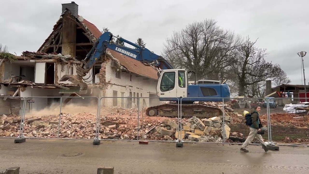 14.1.23 Abriss Eines Hofes in Lützerath am Tagebau Garzweiler2