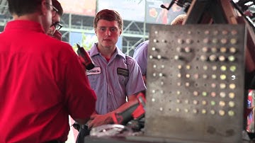 Snap On Equips Collision Repair Students with Education and Tools