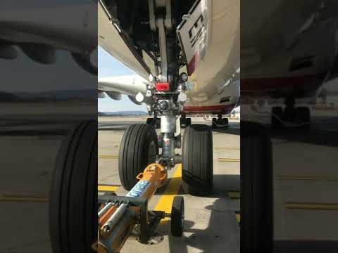 Aircraft (Emirates a380-800)
