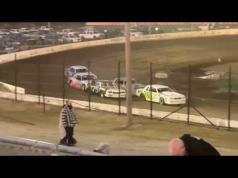 Hobby Stock heat race #3 Electric City Speedway