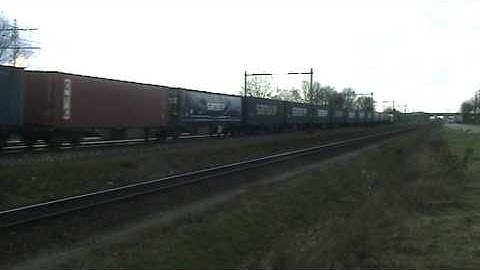 ERS Railways Class189 with container Train+Trainhorn action!!!