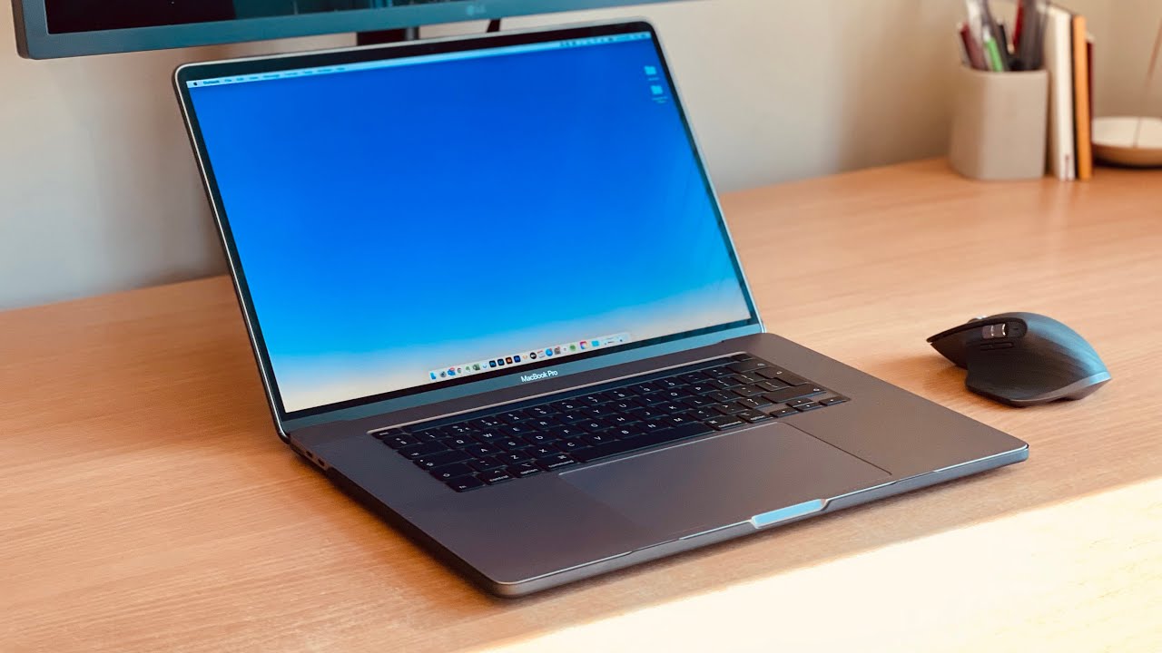 MacBook Pro 16 inch with 64GB of RAM Review (Better Than An M1?)