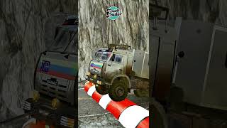 大型トラックがクレイジーな障害物を乗り越える | マッドランナー エピソード 72 screenshot 1