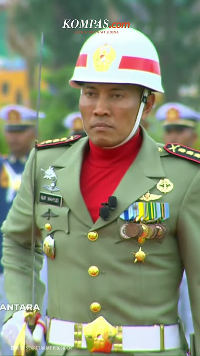 The President's Moment of Thanking the Ceremony Commander