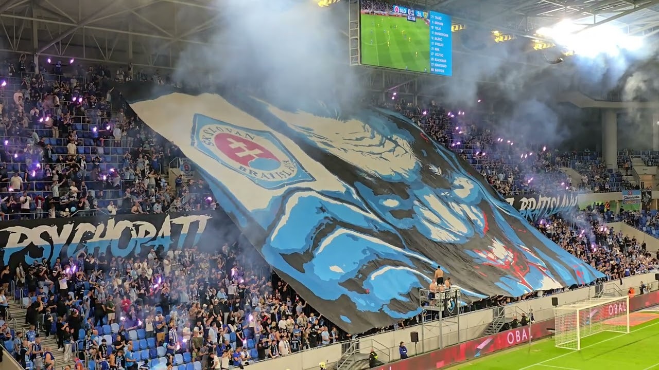🟦⬜ PSYCHOPATI Z BRATISLAVY 🟦 ⬜ - Ultras Slovan Choreo 🧨⚽ #psychopatizbratislavy #ultrasslovan