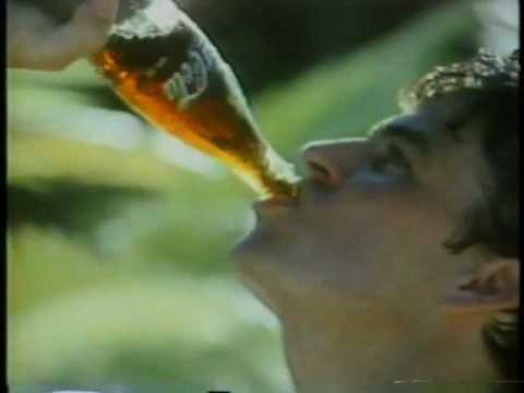 1980 コカ・コーラ - YouTube