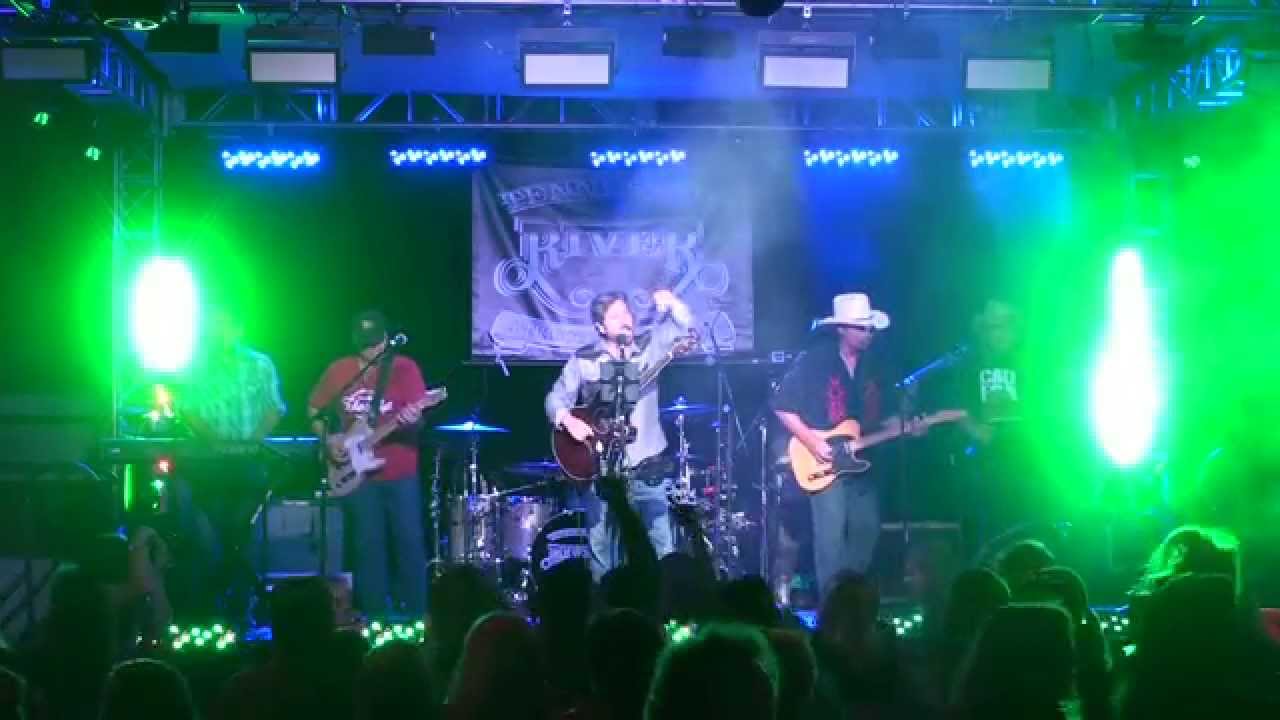 Tennessee River Band - A Salute To Country Music - 