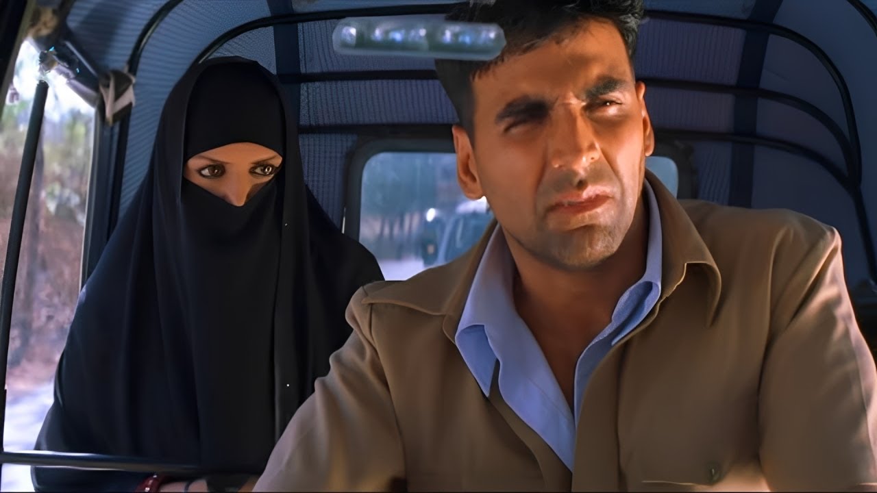 माचिस है क्या आपके पास? मुझे सिगरेट जलानी है... Insan | Filmy Romance Scene | Akshay Kumar Comedy