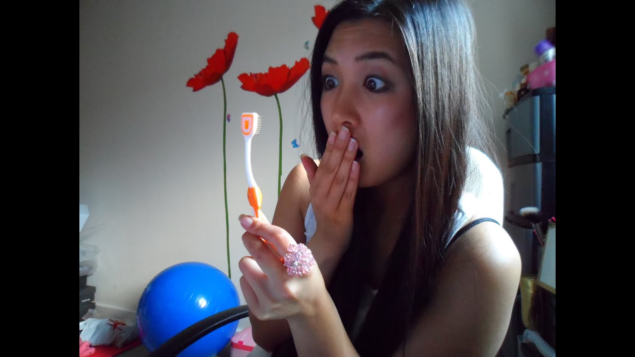 OraB Orabrush tongue Cleaner review and demonstration YouTube