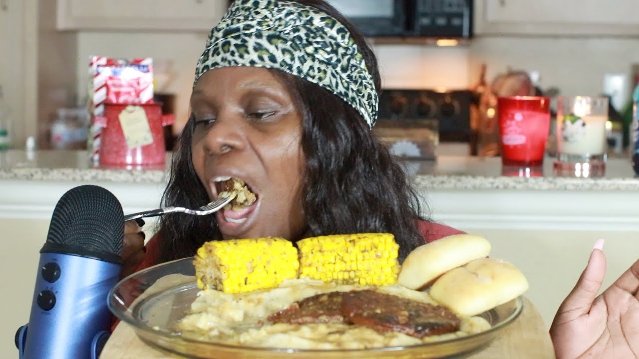STEAK BURGERS GRAVY MASH POTATOES CORN ASMR EATING SOUNDS