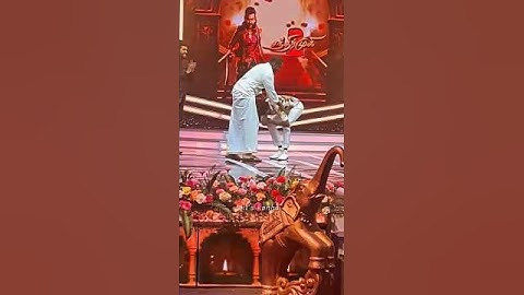 👑💥 LAWRENCE DANCE BEAST😱 | VIJAY,TRISHA, ALLU ARJUN REACT #shorts #dance #south #trisha #vijay