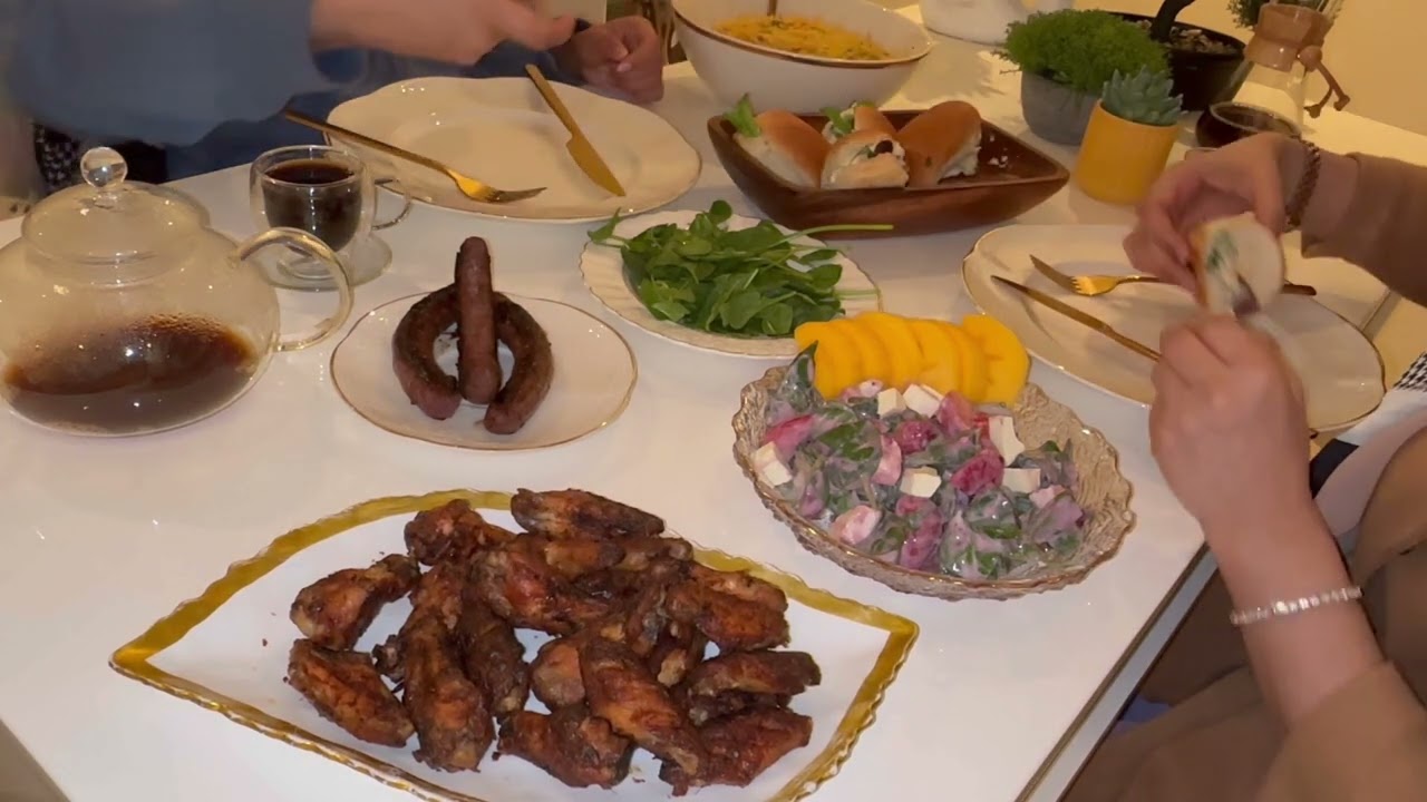 ইন্ডিয়ান বন্ধু কে দাওয়াতে কি কি খাওয়ালাম ?? Bengali lifestyle in Dubai