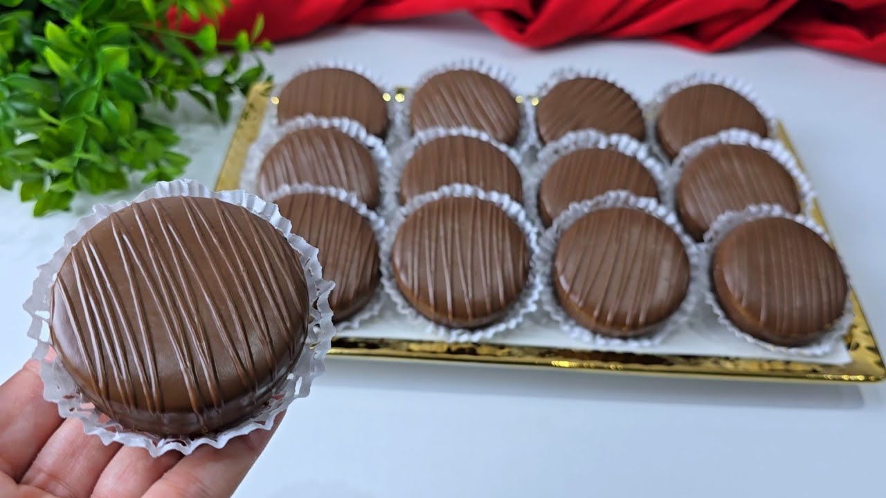 حلوة بدون بيض هشيشة و بزاااف بنينة 😋 تحضر بمقادير قليلة و  إقتصادية