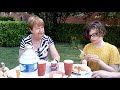 Petit-déjeuner d&#39;été sur l&#39;herbe en Wallonie