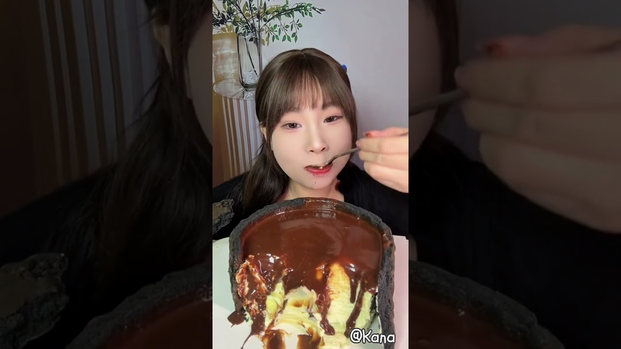 🖤 Thick & Gooey Chocolate Crêpe with Dripping Sauce | Cake ASMR