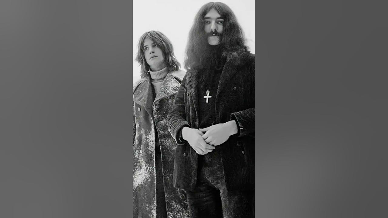 Black Sabbath “Symptom of the Universe”, from their sixth (1975) studio album “Sabotage”.
