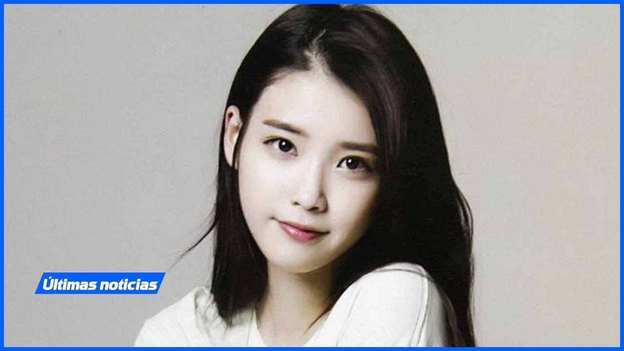 國民妹妹就不愛罩！ IU簽名會又凸...「小葡萄乾」 頂出粉紅毛衣！