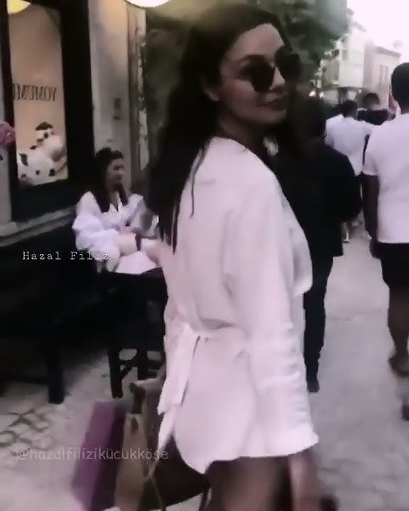 Hazal Filiz at Shopping Center #shorts #hazalfilizküçükköse