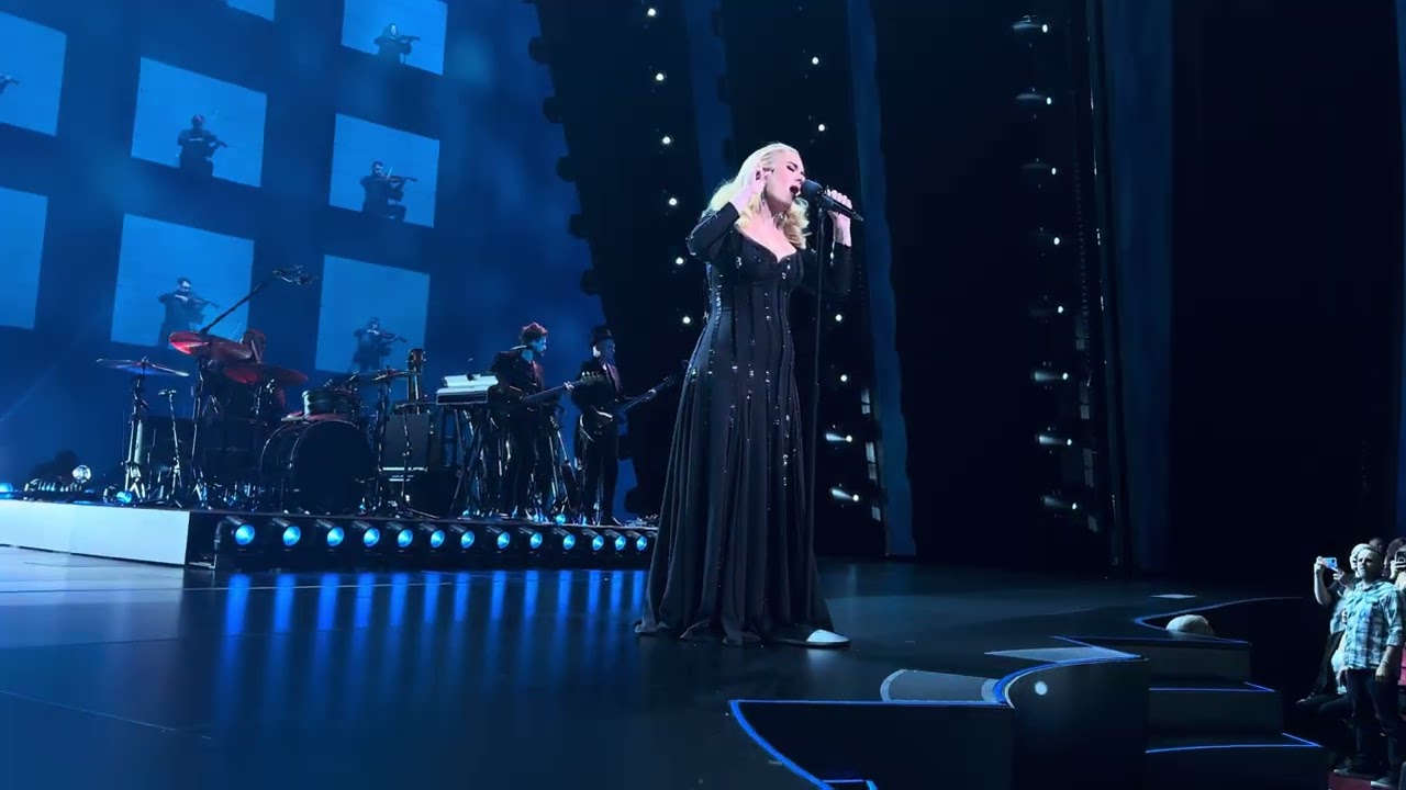 Adele - Skyfall (Live in Vegas 11.04.23)