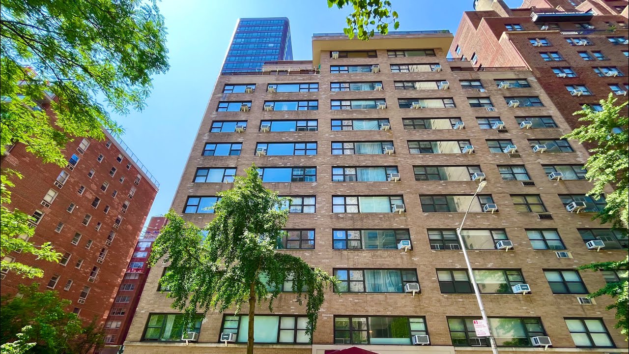 Inside a Postwar Studio in a Doorman Building | Sutton Place | E 55th 9A | The Lost Boy 