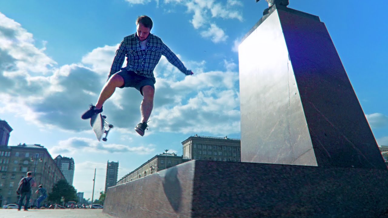 Mid 20's Skateboarders