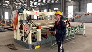 Spindle veneer peeling machine suit for big wood