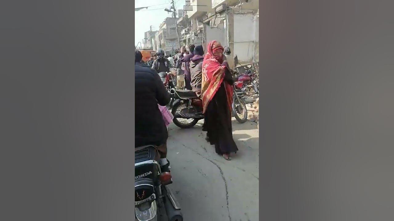 half-of-47-walon-aur-miyan-dena-re-lao-toyota-program-badh-gaya