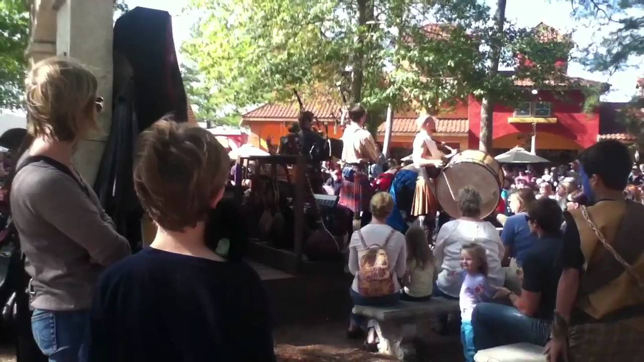 Bagpipes at the Renaissance Festival - YouTube