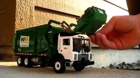 First Gear Residential Front-Load Garbage Truck