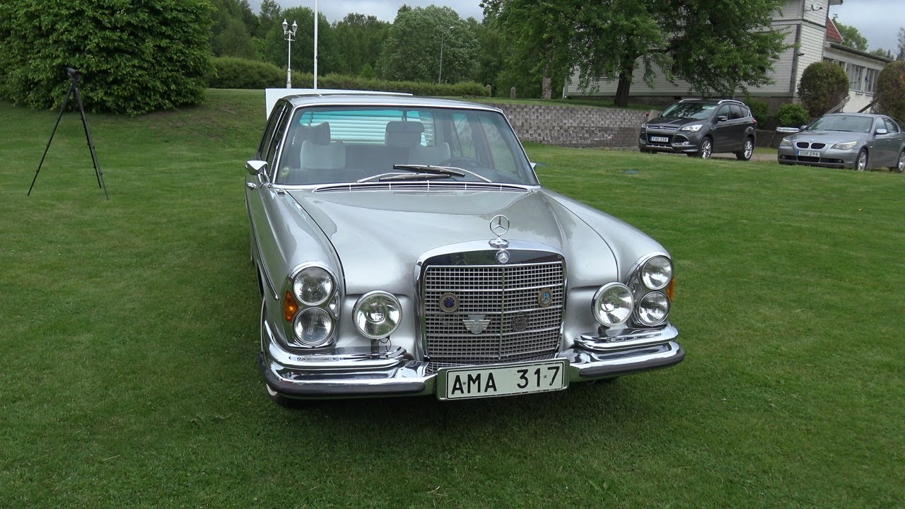 Mercedes 300SEL 