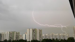 видео: Край грозы в Москве 5 июля 2022/ЧАСТЬ 1/Thunderstorm in Moscow картинка: Край грозы в Москве 5 июля 2022/ЧАСТЬ 1/Thunderstorm in Moscow