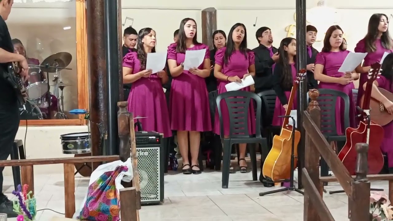 Yo viviré y en medio de la tormenta iecai villa regina Coro Emanuel 