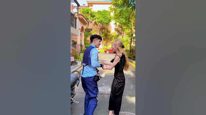 小丑骑三轮被嘲笑，天使攒钱为他买机车。#天使 #小丑 #超人不会飞