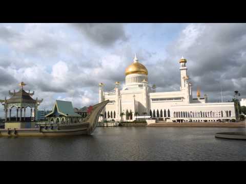 Masjid Omar Ali Saifuddien Mosque - Brunei
