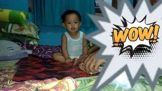 subkhanallah...Bayi geleng geleng dzikir Lailahaillallah