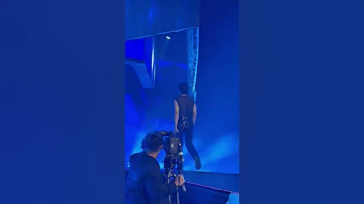 MinGyu walking #mingyu #seventeen #kpop #handsome #korea #dance #challenge #concert #bts #carat #bl