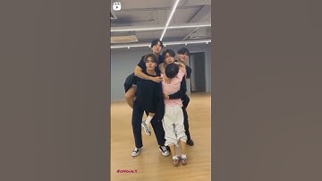 group hug 🤗 with #taynew #joongdunk to #gunatthaphan