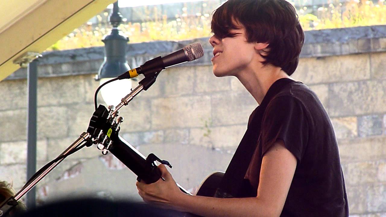 Tegan and Sara - Sara's Humble Brag + Sentimental Tune @ Newport Folk Fesitval