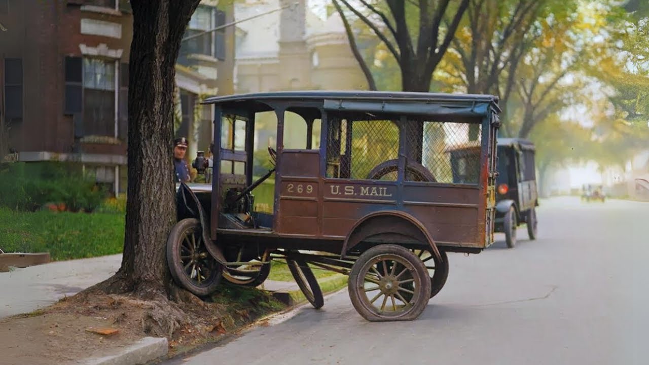 Rare Scenes of Car Crashes in Vintage America (USA) - Colorized