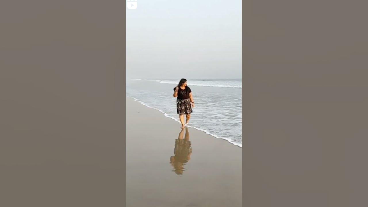 ye-mai-africa-ke-beach-par-video-banai-hu-likeforlikes-famousong